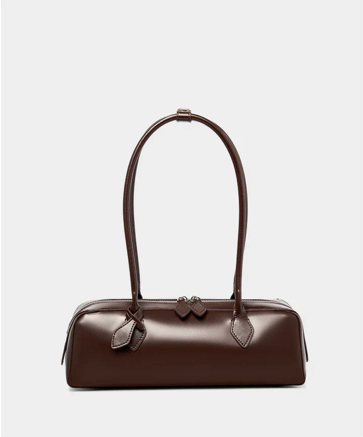 Léonie™ Baguette – Parisian Elegance in a Sleek Silhouette
